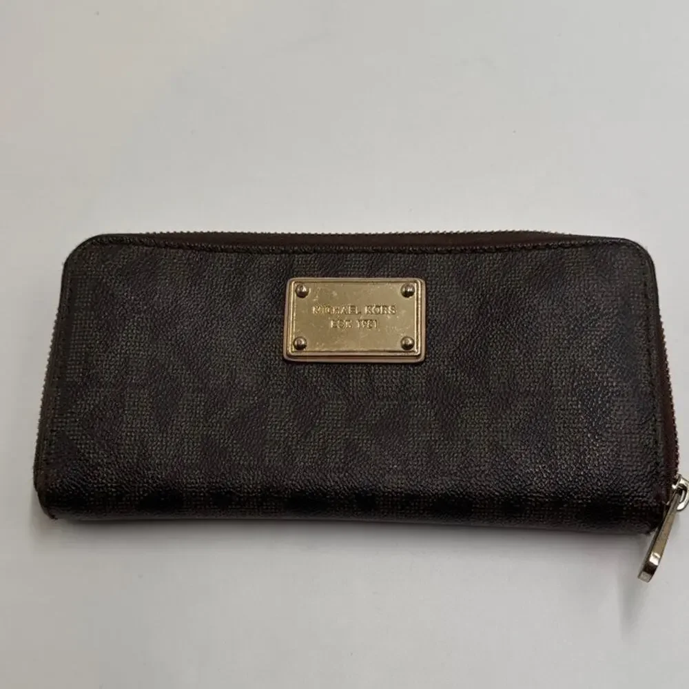 Michael Kors Jet Set Brown Signature Zip Around Wallet Gold Tone Logo Large